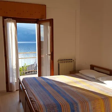 Apartamento Casa Leo Brenzone sul Garda