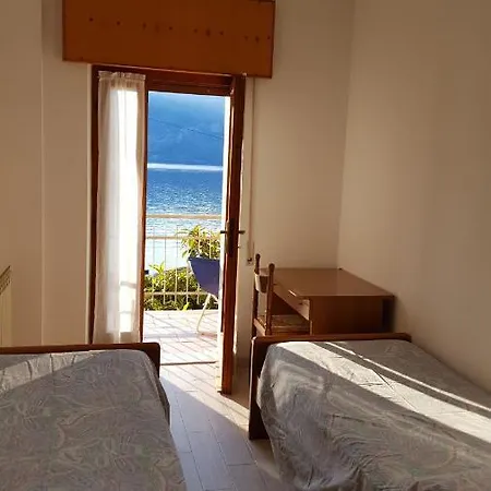Casa Leo Apartment Brenzone sul Garda